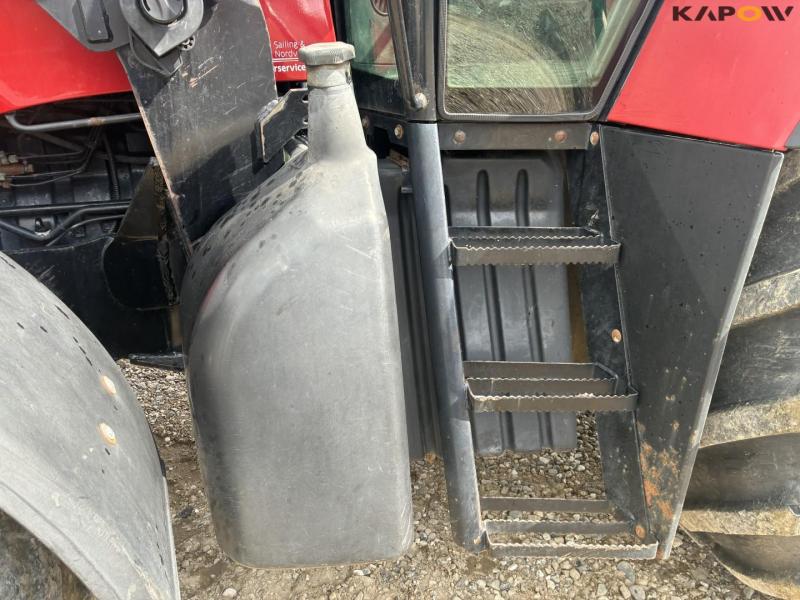 Case CVX 170 tractor with front loader 11