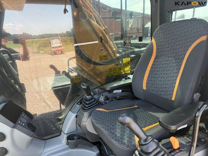 Case CX350D excavator 99