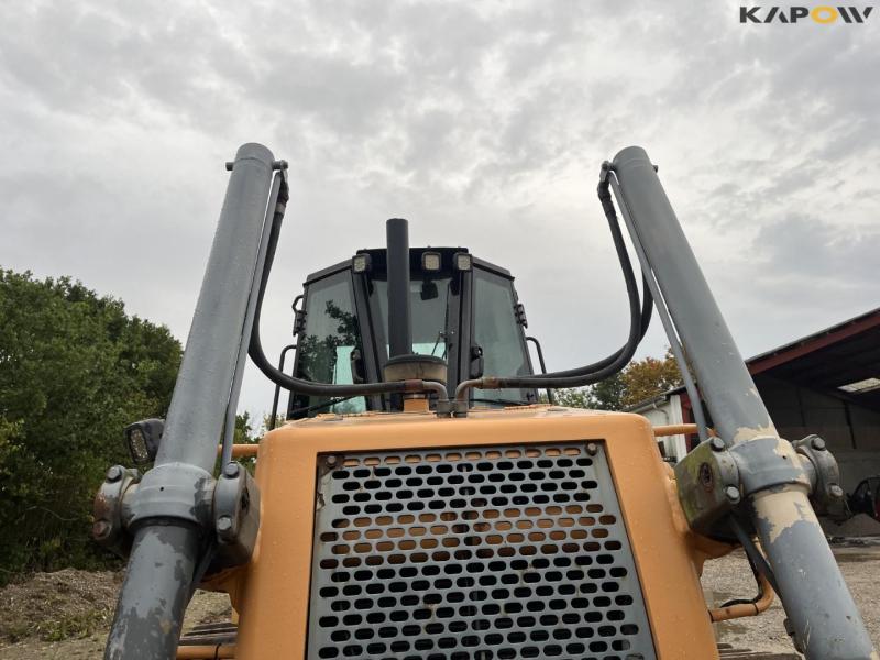 Case/New Holland D180 dozer with 3 tooth ripper 19
