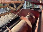 Case IH 825 header with side knife 11