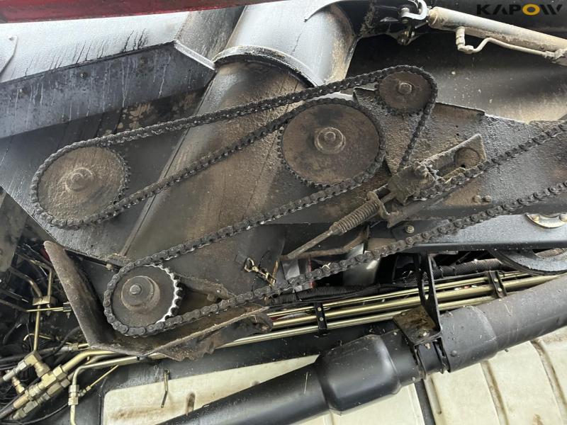 Case IH AFX8010 combine with 35-foot D60-S Macdon header 33