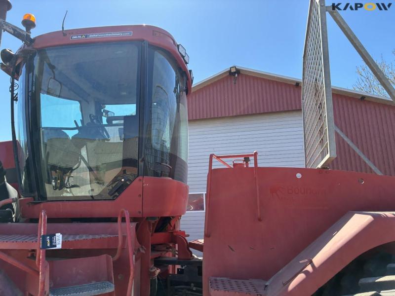 Case IH STX380 Steiger tracked tractor 86