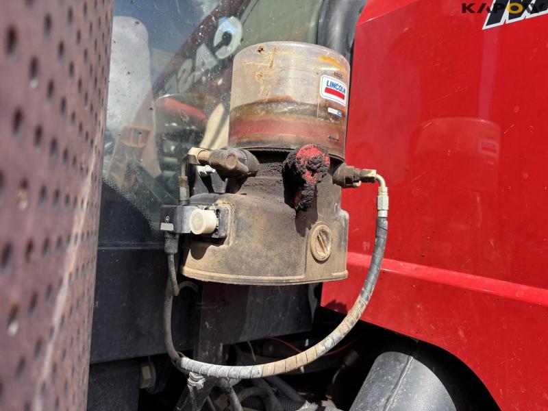 Case Magnum 340 CVX tractor 22