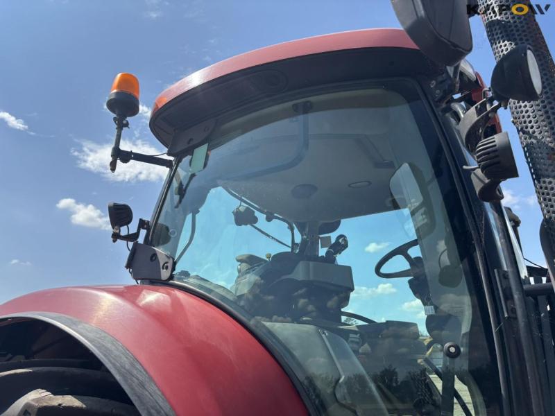 Case Puma 185 CVX tractor with front loader 29