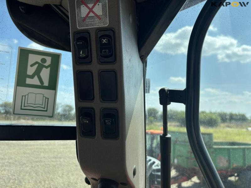 Case Puma 185 CVX tractor with front loader 63