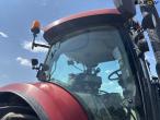 Case Puma 185 CVX tractor with front loader 29