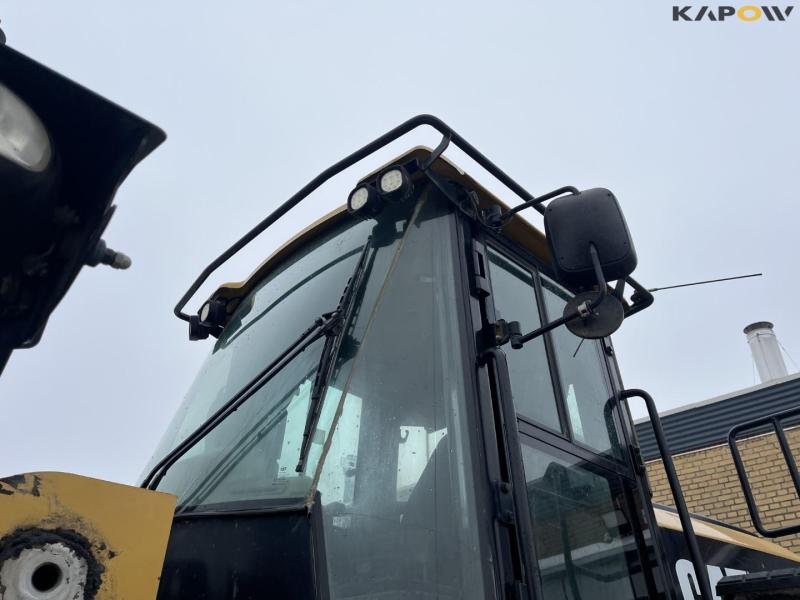 Cat 966K Wheel Loader 17