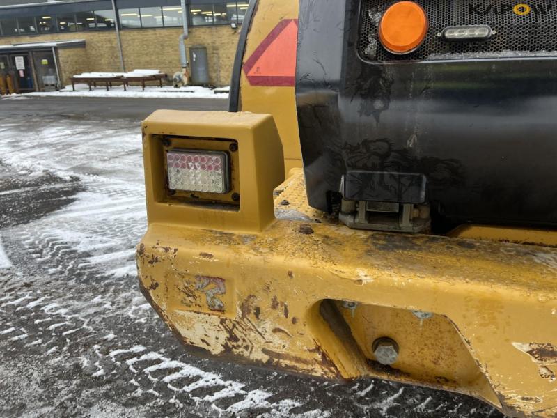 Cat 966K Wheel Loader 36