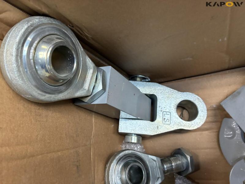 CAT grapple claw 10