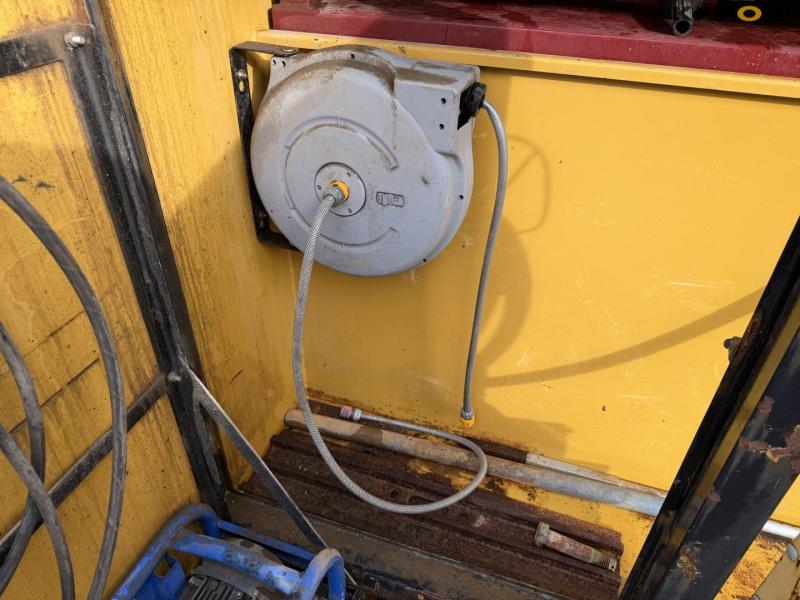 CAT mobile Tank/High pressure cleaner 17