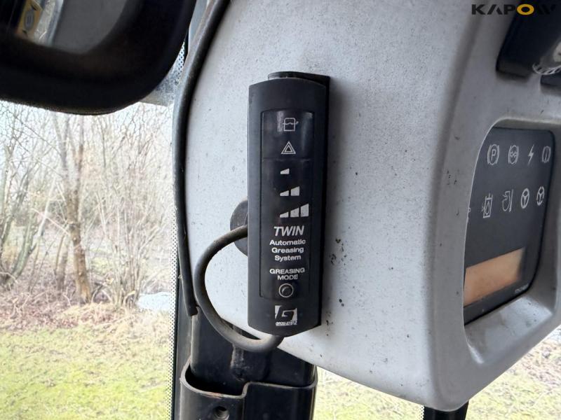 Caterpillar 950H wheel loader 39