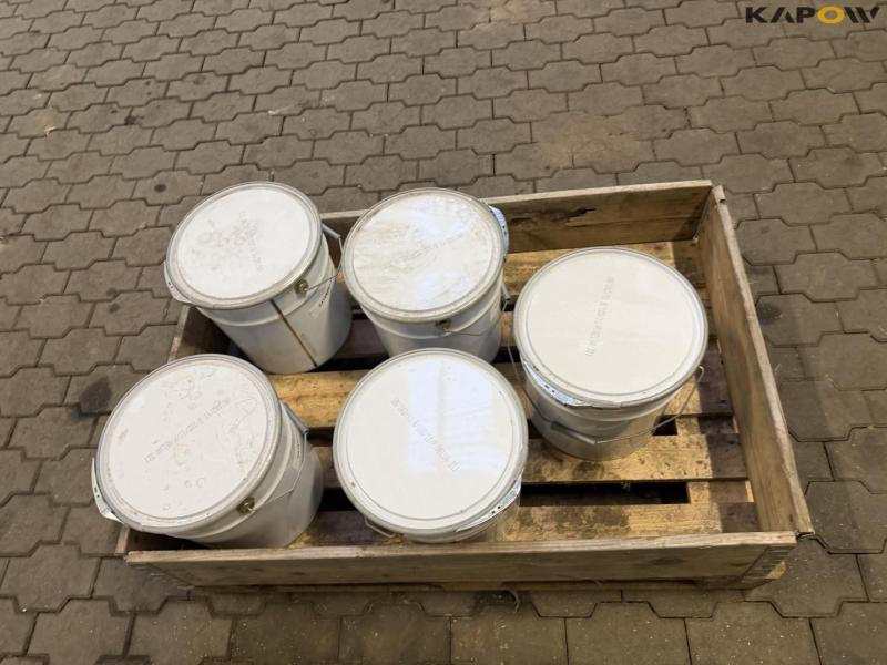 Caterpillar yellow paint 7