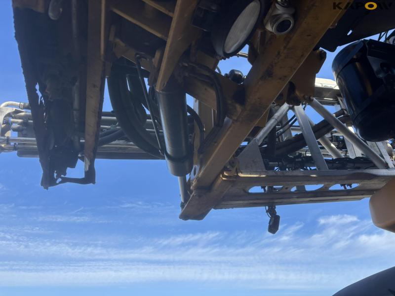 Challenger RoGator RG635C sprayer 38