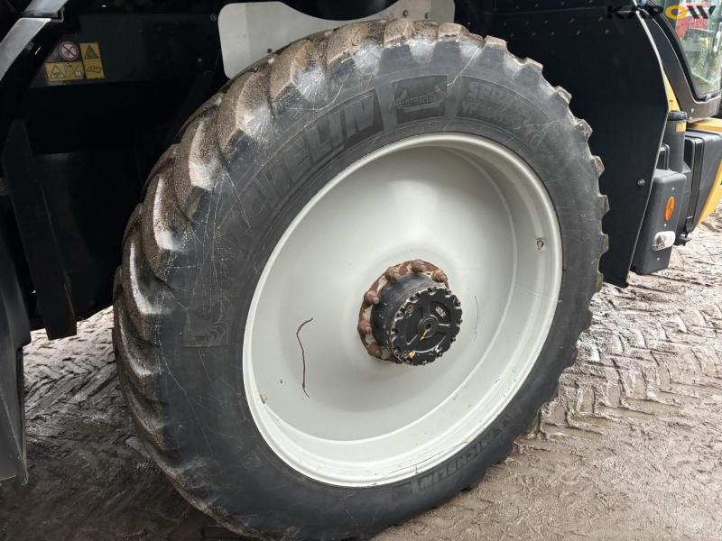 Challenger Rogator RG 655 self-propelled sprayer 80