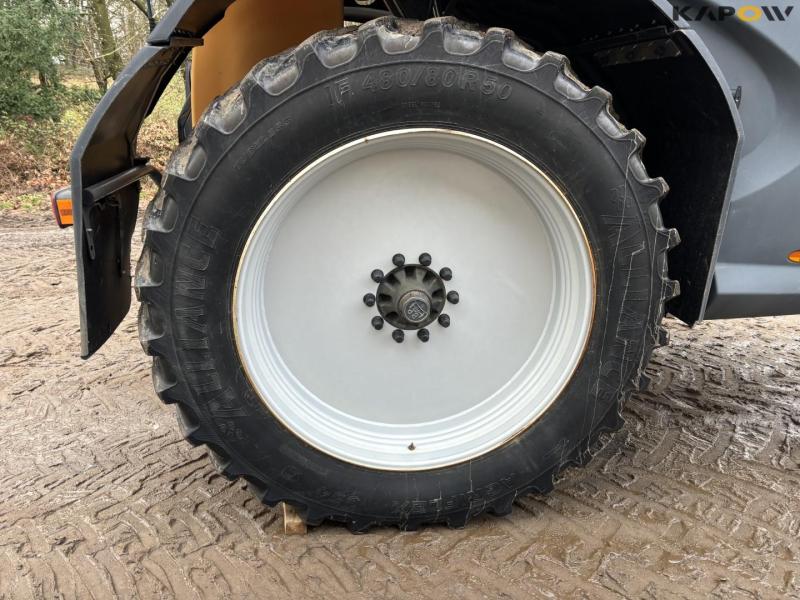 Challenger Rogator sprayer 63