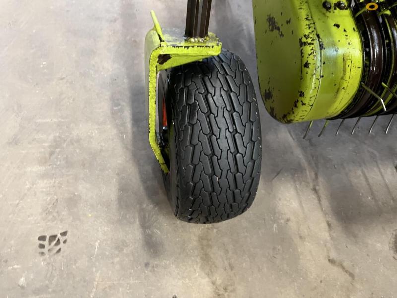 Claas 380 Pick Up 14