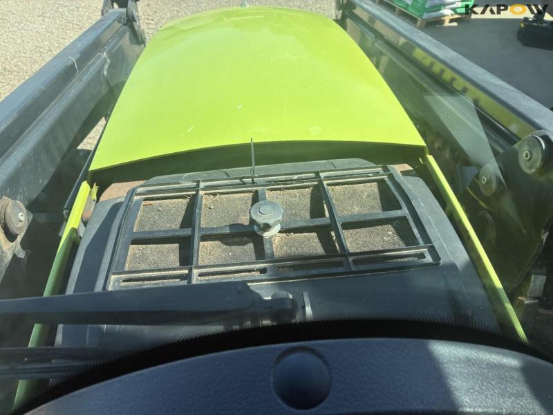 Claas 630 tractor with front loader 62