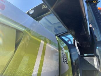 Claas 630 tractor with front loader