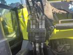 Claas 630 tractor with front loader 26
