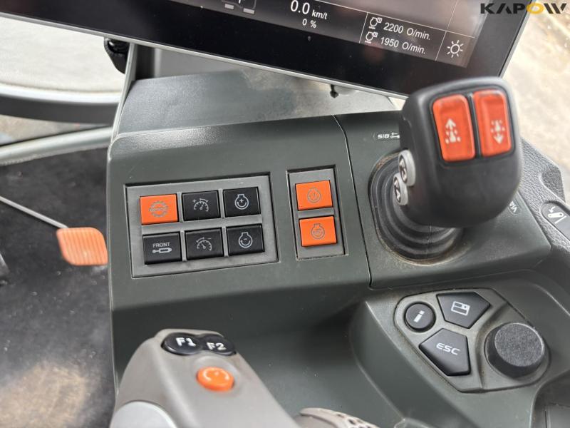 Claas Arion 870 Cmatic 4 WD tractor 63