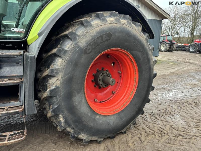Claas Axion 850 tractor 72