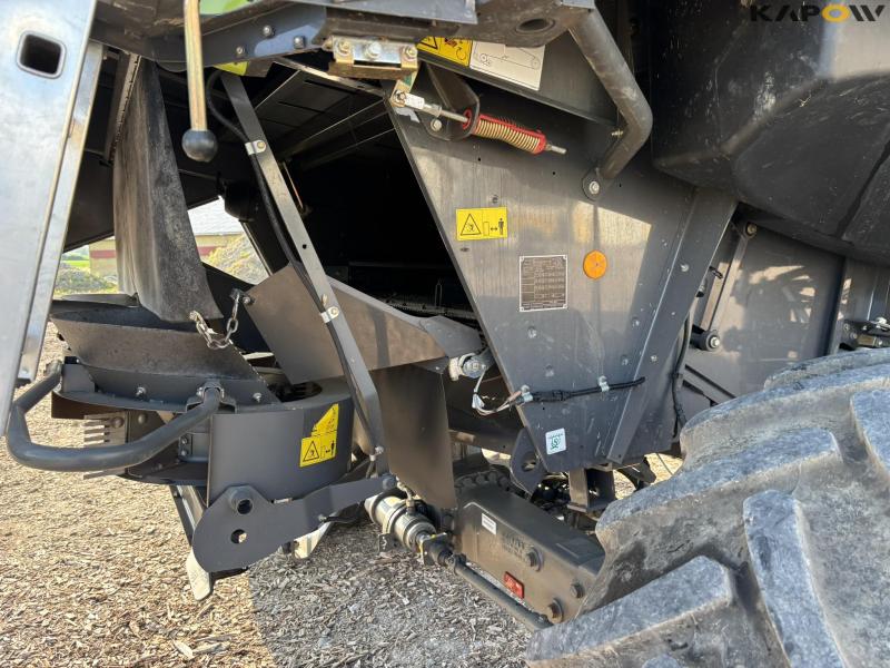 Claas Lexion 650 4WD 30 feet 29