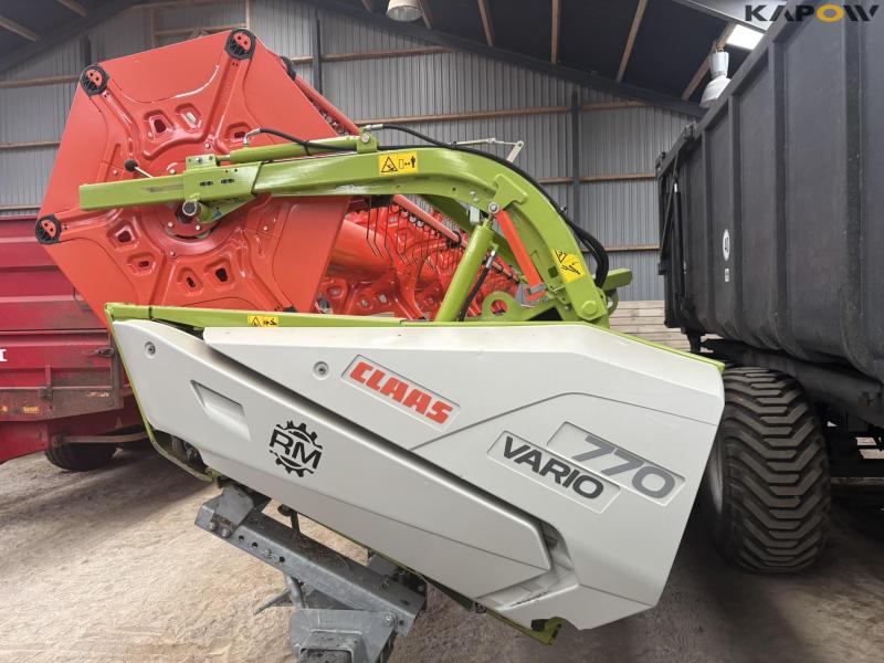 Claas Lexion 650 4WD 30 feet 112