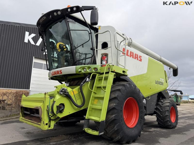Claas Lexion 770 combine harvester 1