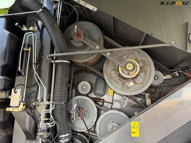 Claas Lexion 770 combine harvester 20