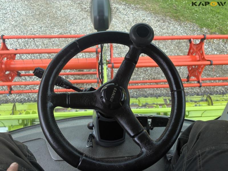 Claas lexion 780 TT combine harvester 89