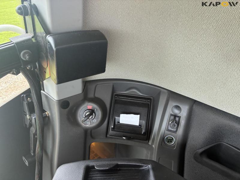 Claas lexion 780 TT combine harvester 93