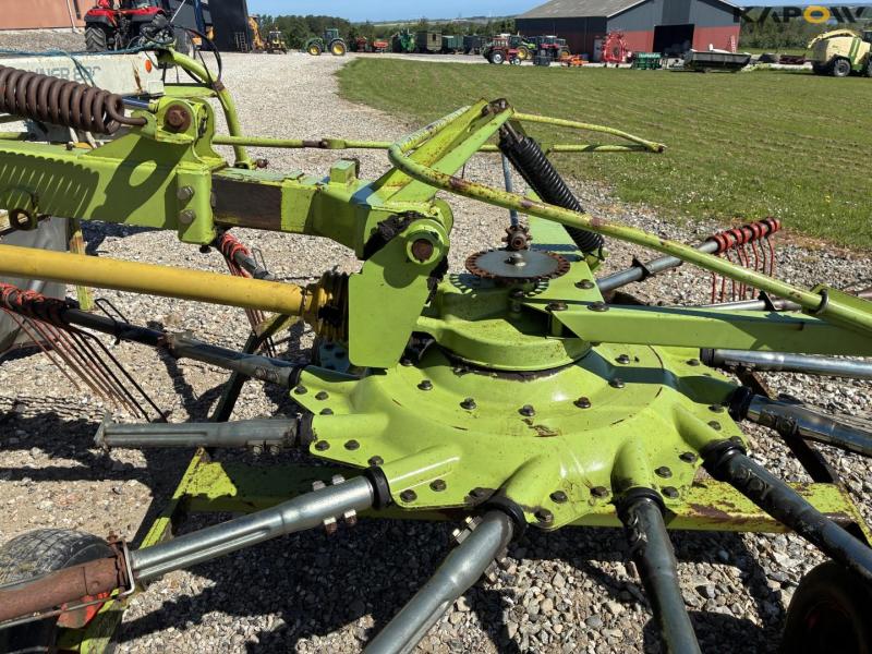Claas liner 880 profile rake 20