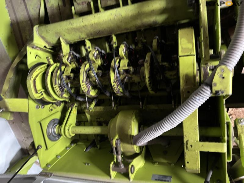 Claas Quadrant 2100 RotoCut baler 47