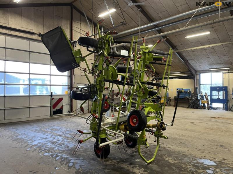 Claas Volto 900 rake 3