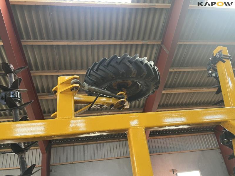 Claydon Terrastar spade roller harrow 19