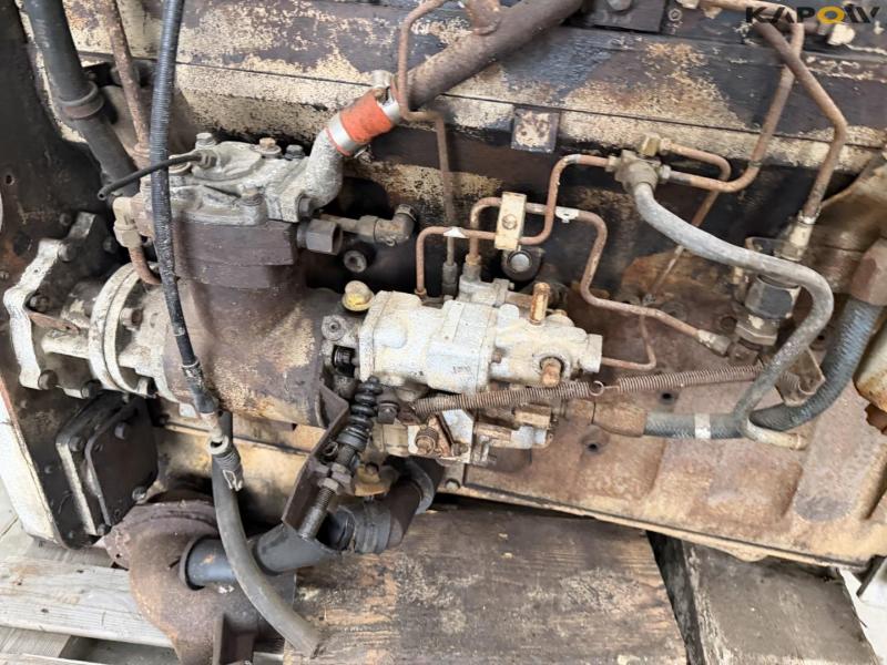 Cummins C10 engine 12