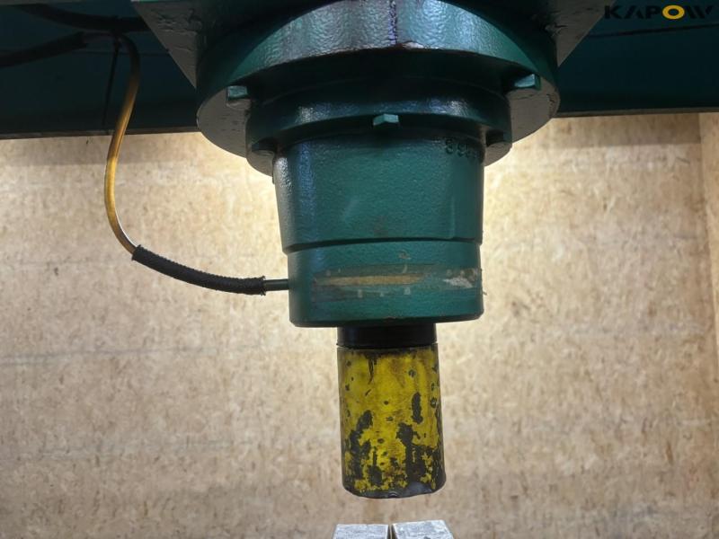 Compac HP60 baler 18