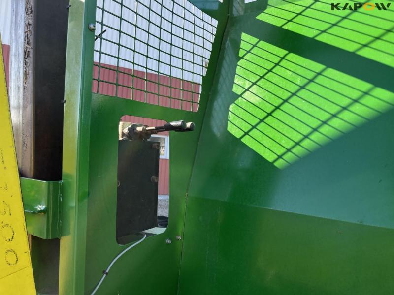 Compactree T-1500S with NETOP netting machine 13