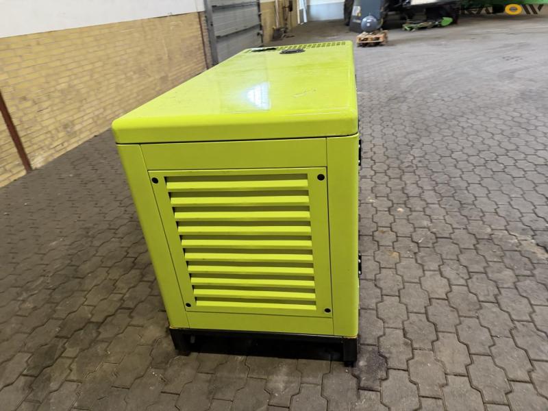 Compal Power VG-R30 generator 4