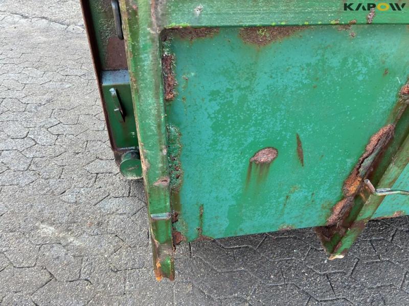 Container box with tarpaulin 25