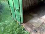Container closed with doors 7