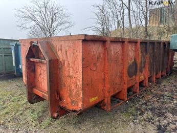 Container with hook lift