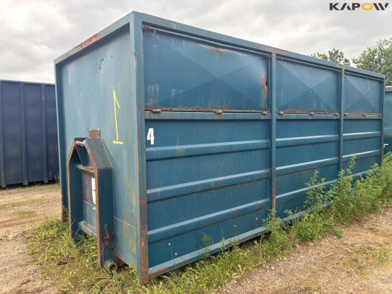 Container with closed sides that can be opened 1