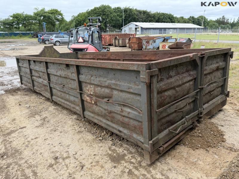 Container 7