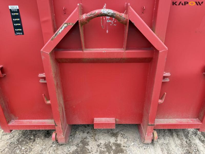 Container 25