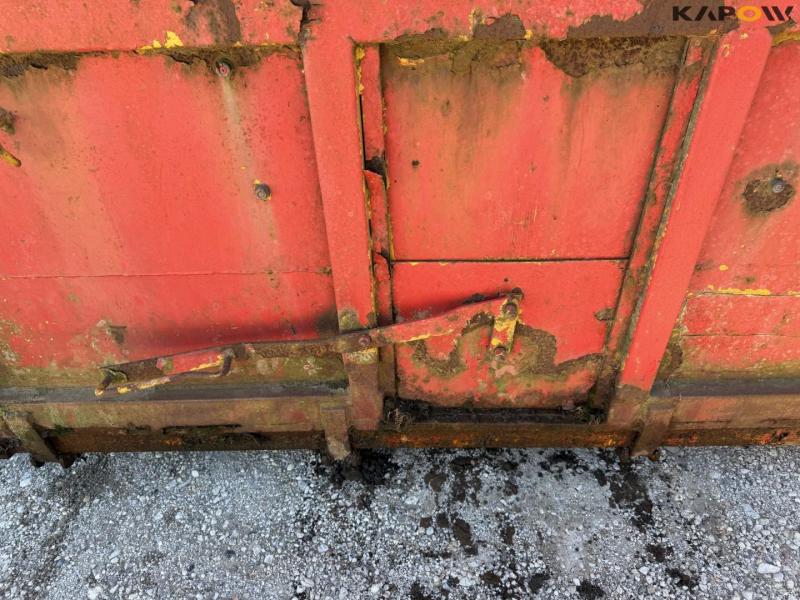 Container 19