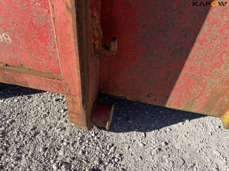 Container 12