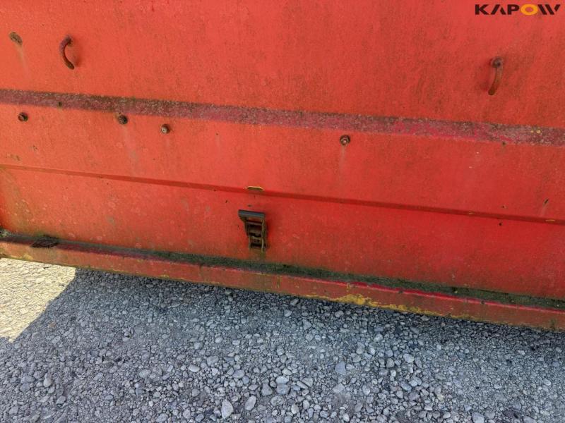 Container 22