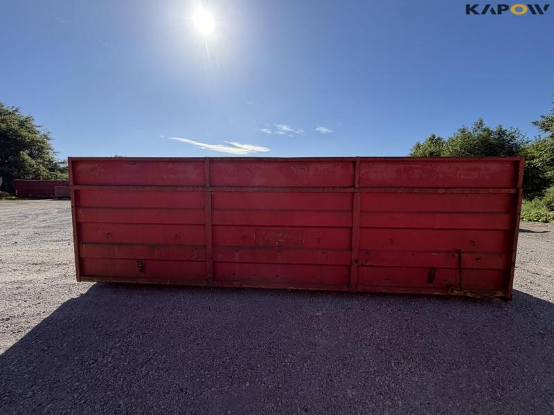 Container 8