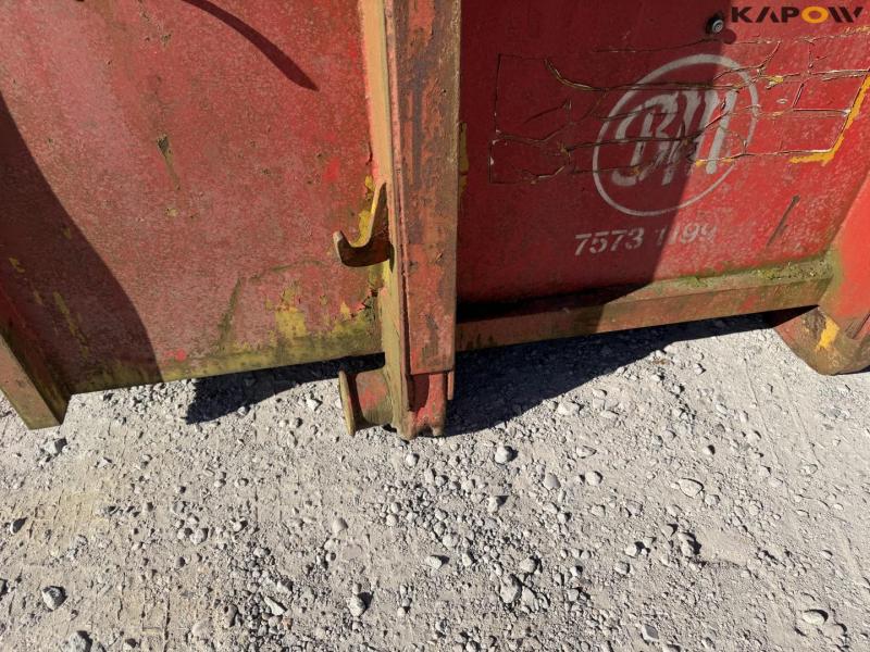 Container 11